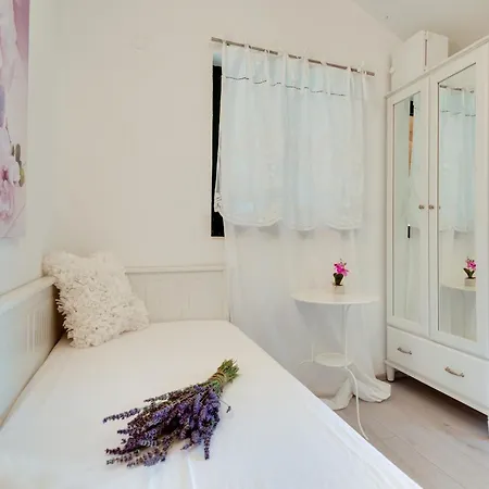 Family Friendly House With A Swimming Pool Solaris, - 24400 *