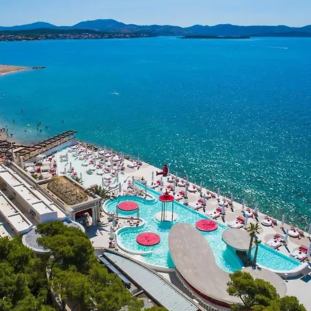 Family Friendly House With A Swimming Pool Solaris, - 24400 Сasa de vacaciones *