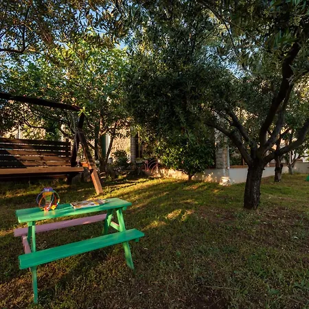 Family Friendly House With A Swimming Pool Solaris, - 24400 度假居 *