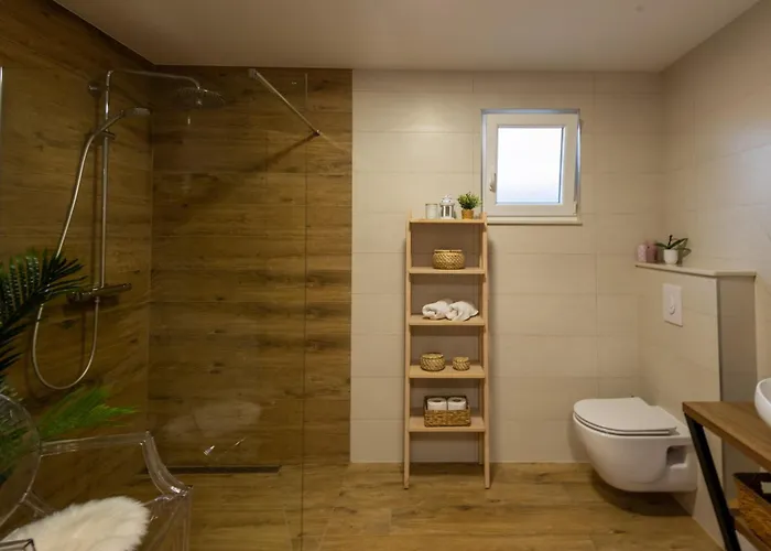 Vakantiehuis Family Friendly House With A Swimming Pool Solaris, - 24400