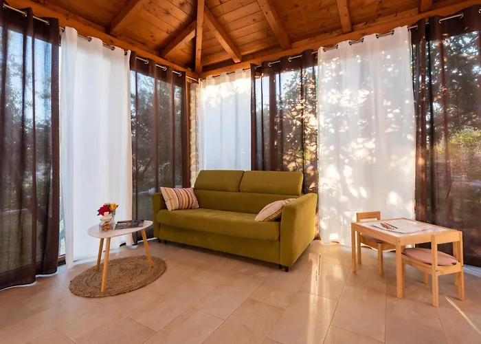 Сasa de vacaciones Family Friendly House With A Swimming Pool Solaris, - 24400 *