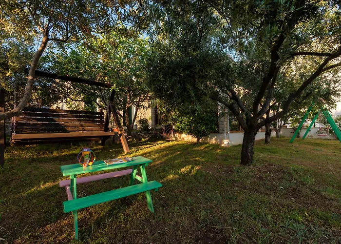 Family Friendly House With A Swimming Pool Solaris, - 24400 Vakantiehuis *